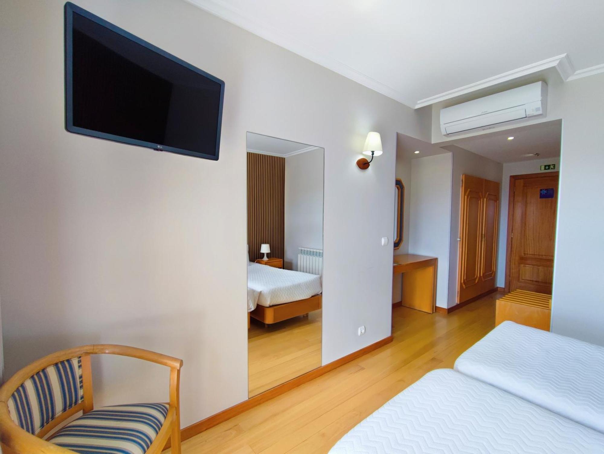 Hotel Miracastro Castro Laboreiro Esterno foto