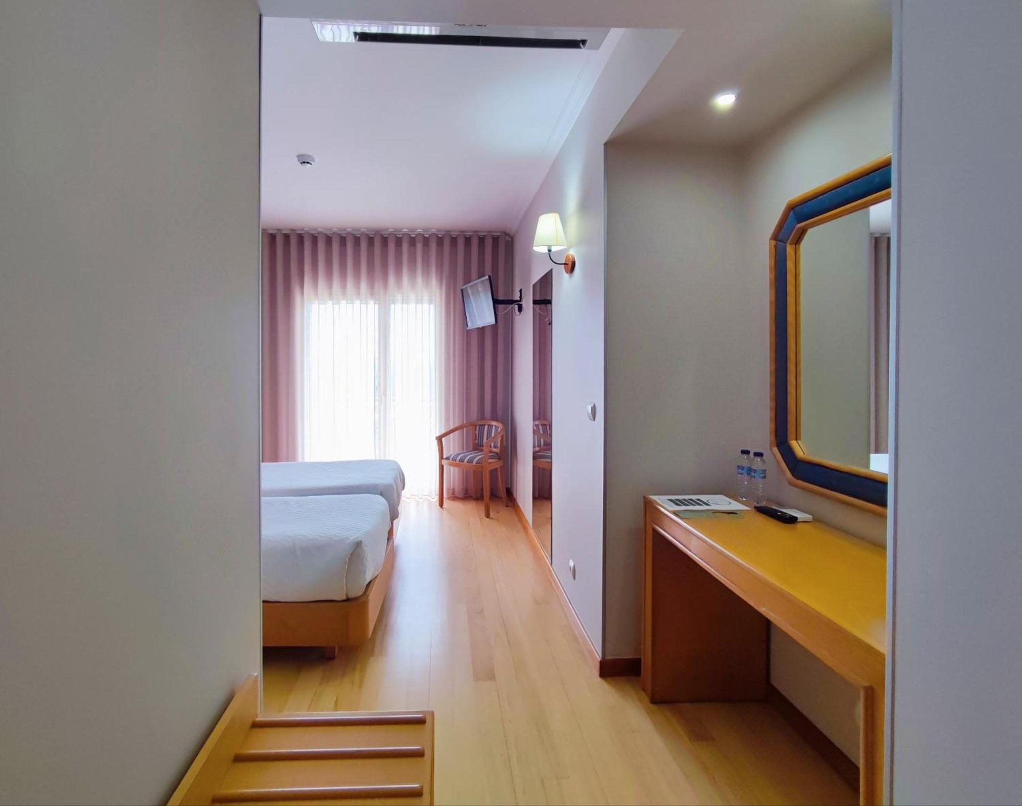 Hotel Miracastro Castro Laboreiro Esterno foto